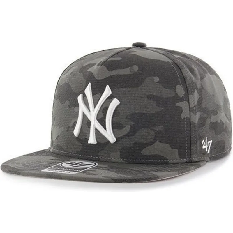 shapka-ploska-kamuflazh-snapbek-na-new-york-yankees-mlb-ot-47-brand