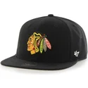 shapka-ploska-cherna-snapbek-na-chicago-blackhawks-nhl-ot-47-brand
