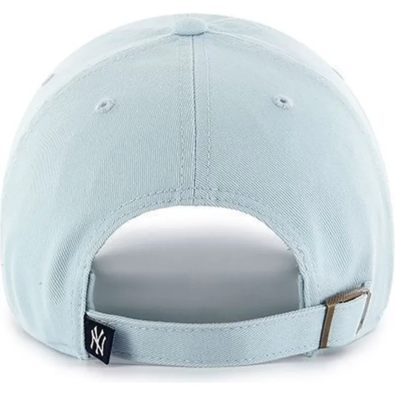 hellblaue-gebogene-kappe-von-new-york-yankees-mlb-clean-up-von-47-brand
