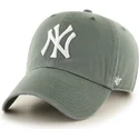 shapka-izvita-zelena-reguliruem-na-new-york-yankees-mlb-ot-47-brand
