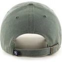 shapka-izvita-zelena-reguliruem-na-new-york-yankees-mlb-ot-47-brand