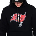 suitshrta-s-kachulka-cherna-pullover-hoodie-na-tampa-bay-buccaneers-nfl-ot-new-era