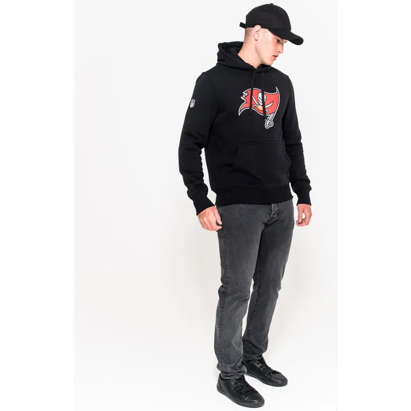 suitshrta-s-kachulka-cherna-pullover-hoodie-na-tampa-bay-buccaneers-nfl-ot-new-era