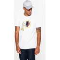 teniska-ks-rkav-byala-na-washington-commanders-nfl-ot-new-era