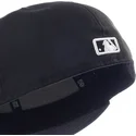 shapka-ploska-cherna-prilepnala-59fifty-essential-na-boston-red-sox-mlb-ot-new-era