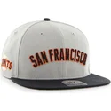 shapka-ploska-siv-snapbek-letras-na-san-francisco-giants-mlb-ot-47-brand