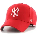 shapka-izvita-chervena-reguliruem-na-new-york-yankees-mlb-ot-47-brand