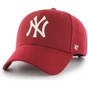 shapka-izvita-chervena-snapbek-na-new-york-yankees-mlb-ot-47-brand