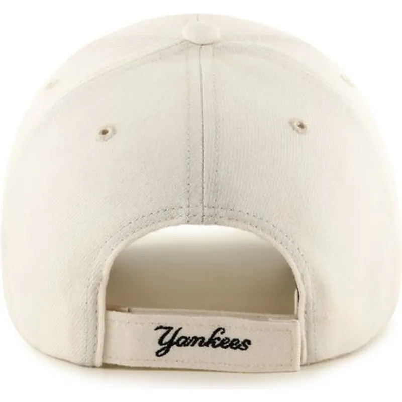 shapka-izvita-krem-reguliruem-na-new-york-yankees-mlb-ot-47-brand shapka-izvita-krem-reguliruem-na-new-york-yankees-mlb-ot-47-brand