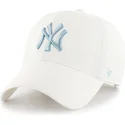 shapka-izvita-byala-reguliruem-na-new-york-yankees-mlb-ot-47-brand