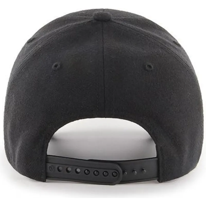shapka-izvita-cherna-snapbek-na-boston-red-sox-mlb-ot-47-brand