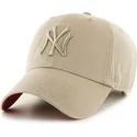 shapka-izvita-bezhov-reguliruem-na-new-york-yankees-mlb-ot-47-brand