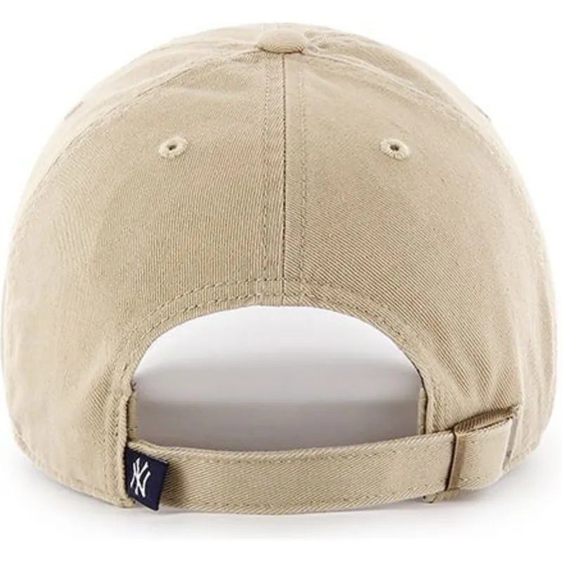 shapka-izvita-bezhov-reguliruem-na-new-york-yankees-mlb-ot-47-brand