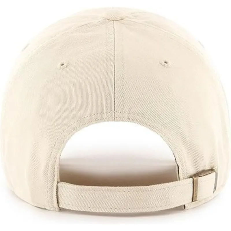 gorra-curva-crema-con-logo-crema-de-new-york-yankees-mlb-clean-up-de-47-brand