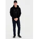 suitshrta-s-kachulka-cherna-pullover-hoody-na-chicago-bulls-nba-ot-new-era