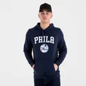 suitshrta-s-kachulka-tmnosin-pullover-hoody-na-philadelphia-76ers-nba-ot-new-era