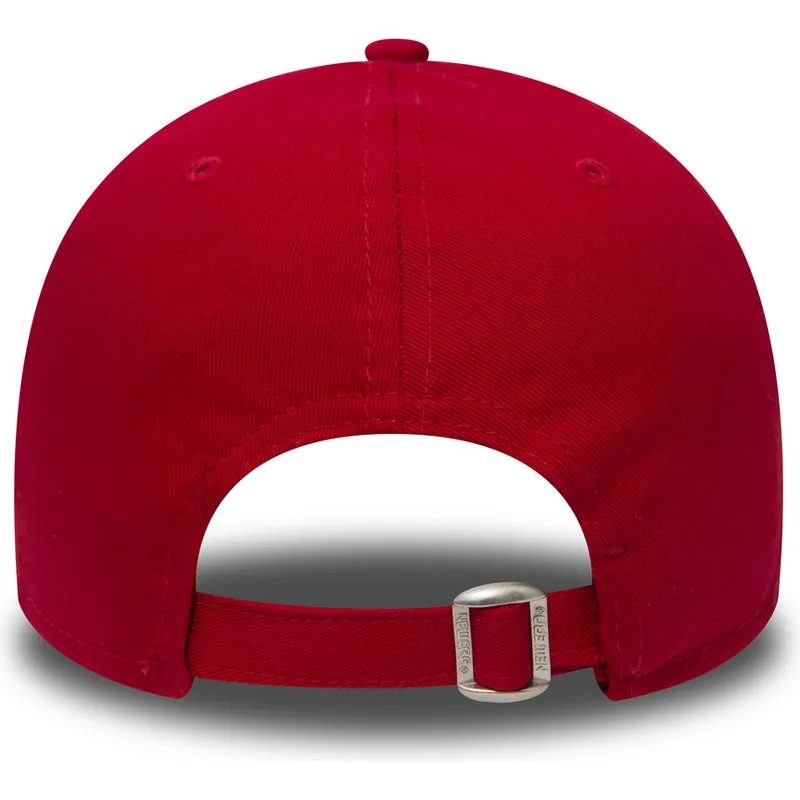 shapka-izvita-chervena-reguliruema-9forty-essential-na-new-york-yankees-mlb-ot-new-era