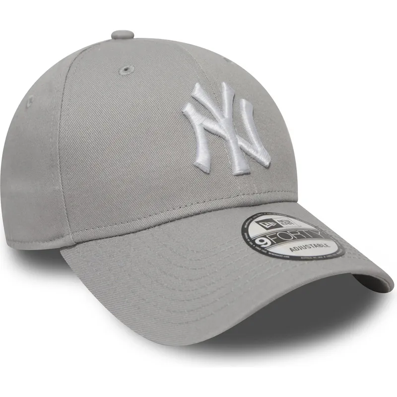 gra-justerbar-9forty-essential-bojet-skygge-kasket-fra-new-york-yankees-mlb-af-new-era