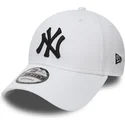 shapka-izvita-byala-reguliruem-9forty-essential-na-new-york-yankees-mlb-ot-new-era