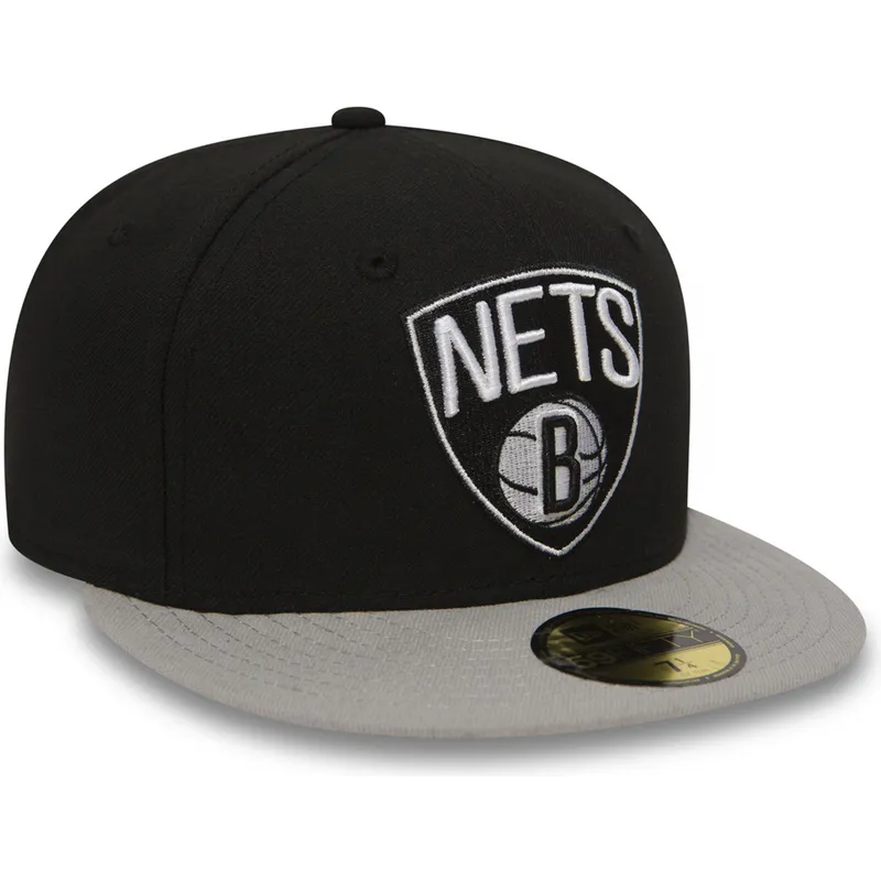 schwarze-enganliegende-59fifty-essential-flatcap-der-brooklyn-nets-nba-von-new-era