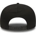 shapka-ploska-cherna-snapbek-ajustable-9fifty-white-on-black-na-new-york-yankees-mlb-ot-new-era