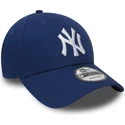 blaue-verstellbare-curved-cap-9forty-essential-der-new-york-yankees-mlb-von-new-era
