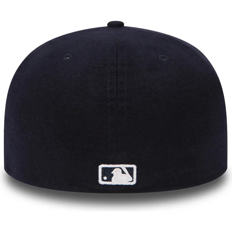 shapka-ploska-tmnosin-prilepnala-59fifty-camel-hair-na-new-york-yankees-mlb-ot-new-era