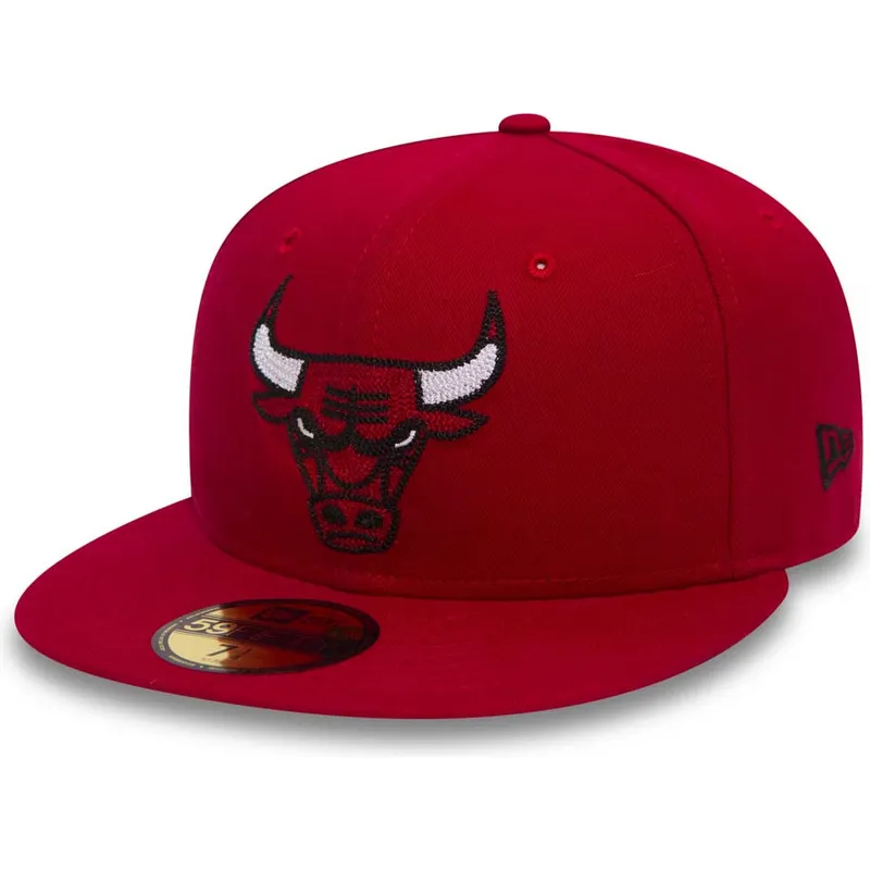 shapka-ploska-chervena-reguliruema-59fifty-chain-stitch-na-chicago-bulls-nba-ot-new-era