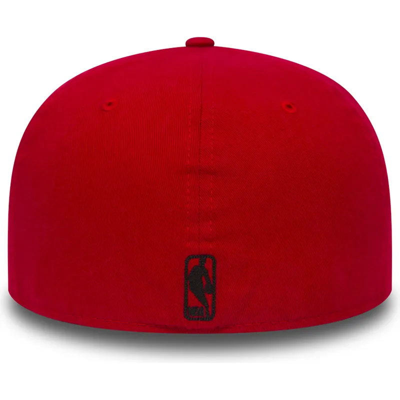 shapka-ploska-chervena-prilepnala-59fifty-chain-stitch-na-chicago-bulls-nba-ot-new-era