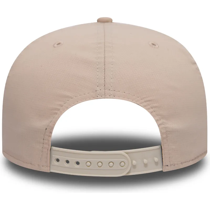 shapka-ploska-roza-snapbek-rosa-9fifty-nano-ripstop-na-new-york-yankees-mlb-ot-new-era