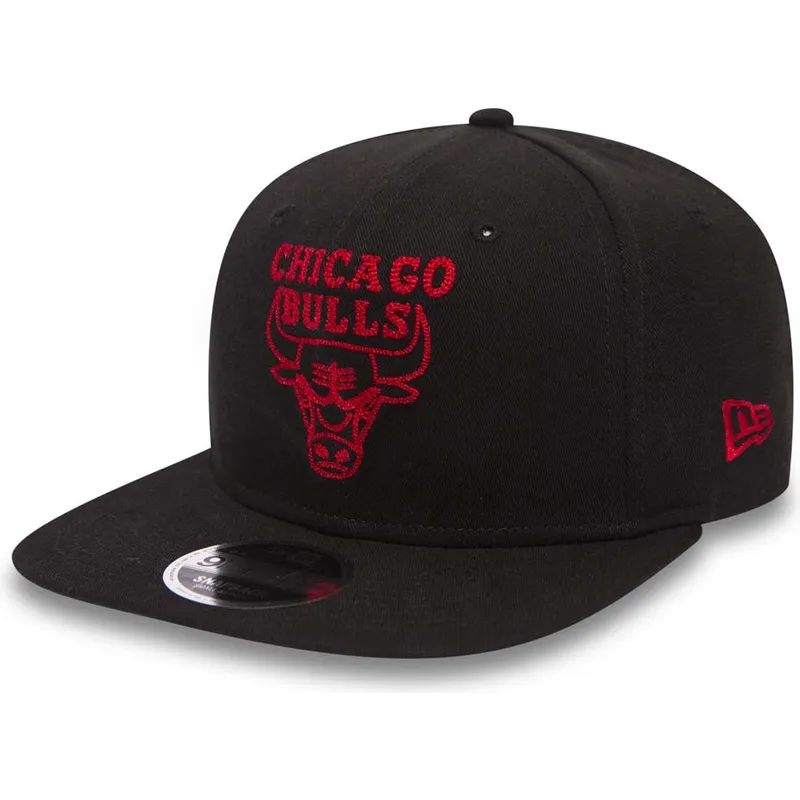 shapka-ploska-cherna-snapbek-9fifty-chain-stitch-na-chicago-bulls-nba-ot-new-era