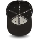 shapka-ploska-cherna-snapbek-9fifty-chain-stitch-na-chicago-bulls-nba-ot-new-era