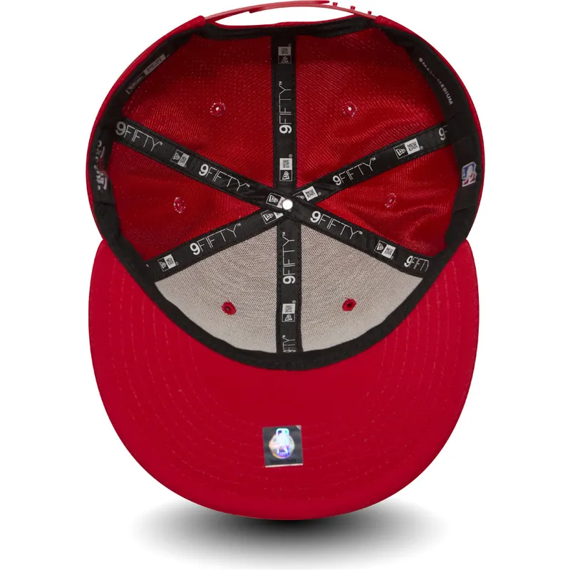 shapka-ploska-chervena-snapbek-9fifty-mesh-na-chicago-bulls-nba-ot-new-era shapka-ploska-chervena-snapbek-9fifty-mesh-na-chicago-bulls-nba-ot-new-era