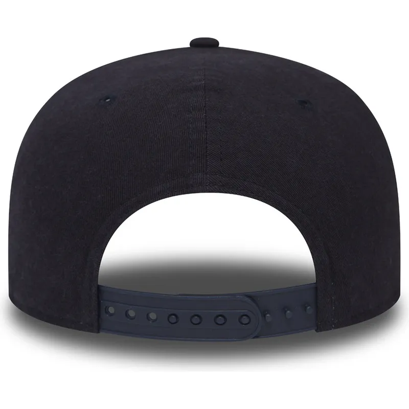 shapka-ploska-tmnosin-snapbek-9fifty-chain-stitch-na-cleveland-cavaliers-nba-ot-new-era