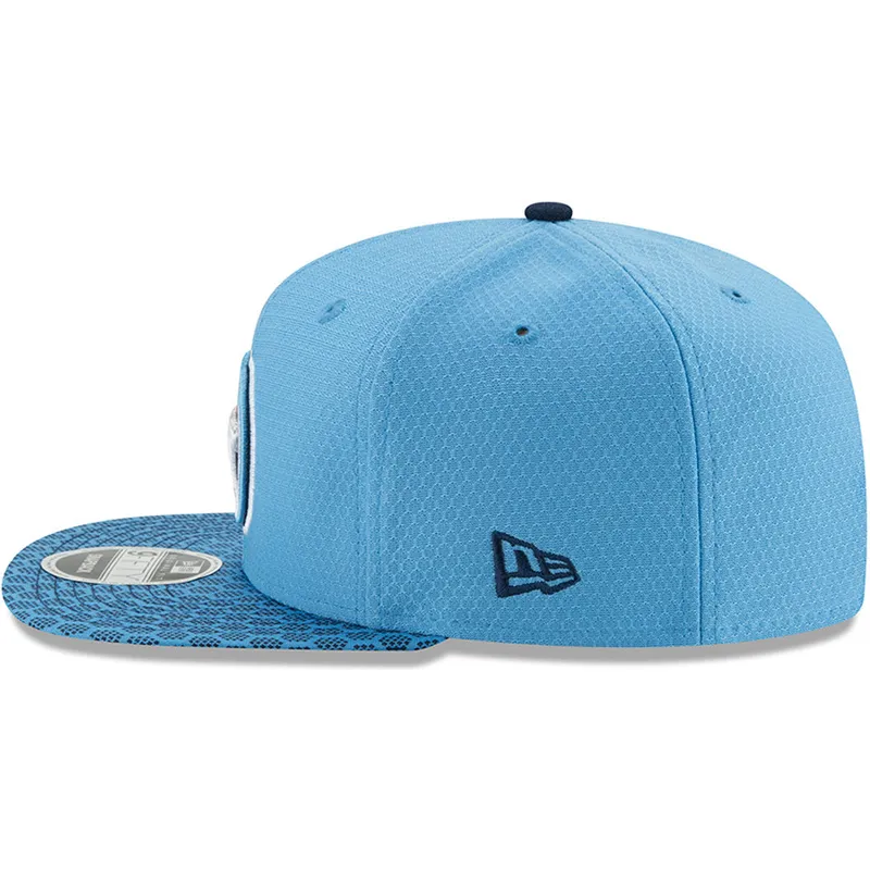 shapka-ploska-sinya-snapbek-9fifty-sideline-na-tennessee-titans-nfl-ot-new-era