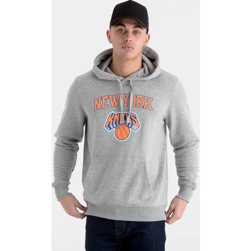 suitshrta-s-kachulka-siv-pullover-hoody-na-new-york-knicks-nba-ot-new-era