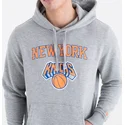 suitshrta-s-kachulka-siv-pullover-hoody-na-new-york-knicks-nba-ot-new-era