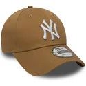 shapka-izvita-kafyav-reguliruem-9forty-essential-na-new-york-yankees-mlb-ot-new-era