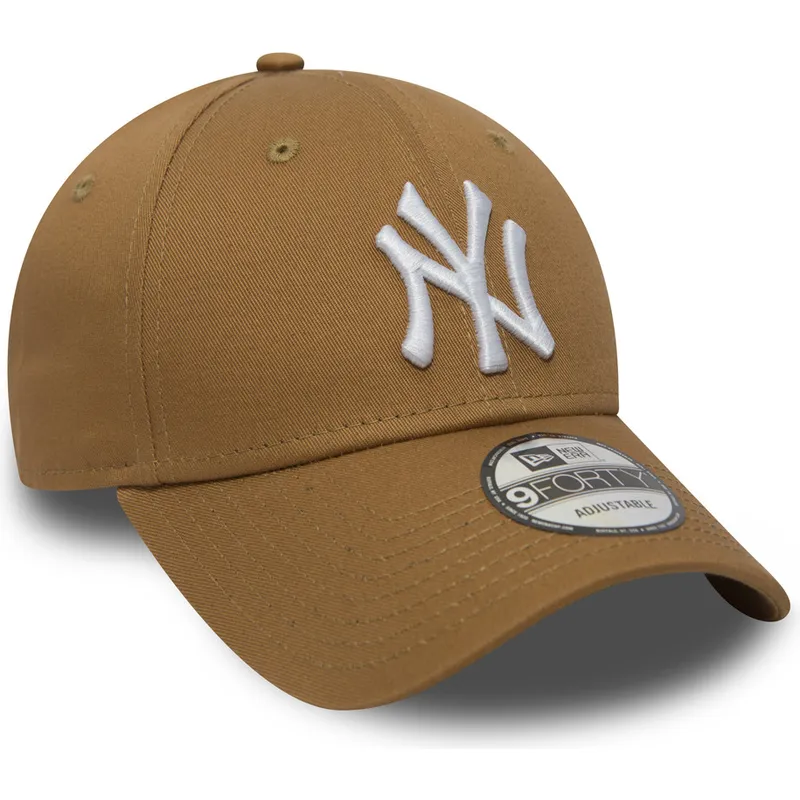 shapka-izvita-kafyav-reguliruem-9forty-essential-na-new-york-yankees-mlb-ot-new-era