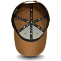 shapka-izvita-kafyav-reguliruem-9forty-essential-na-new-york-yankees-mlb-ot-new-era