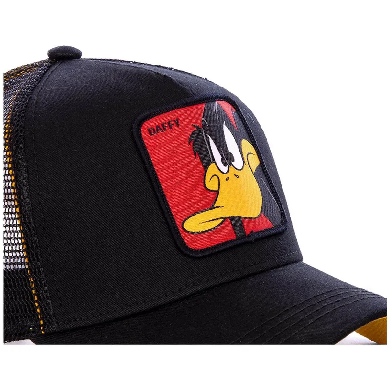 shapka-izvita-shapka-traker-cherna-snapbek-pato-lucas-daf1-looney-tunes-patoka-lukas-looney-tunes-ot-capslab