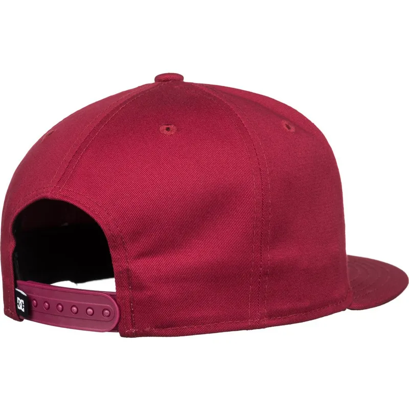 shapka-ploska-chervena-snapbek-empire-fielder-ot-dc-shoes