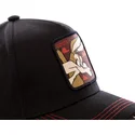 capslab-looney-tunes-coy3-coyote-schwarze-snapback-curved-cap