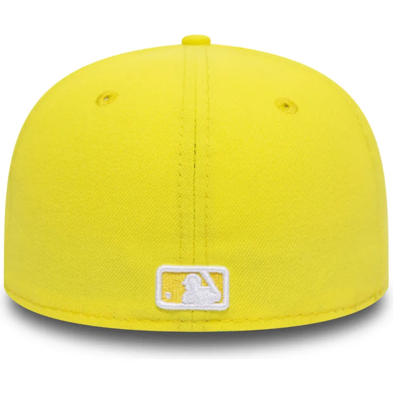 shapka-ploska-zhlt-prilepnala-59fifty-essential-na-new-york-yankees-mlb-ot-new-era