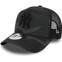 shapka-izvita-traker-kamuflazh-snapbek-essential-camo-a-frame-na-new-york-yankees-mlb-ot-new-era
