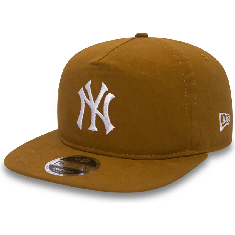 shapka-ploska-kafyav-snapbek-9fifty-a-frame-lightweight-na-new-york-yankees-mlb-ot-new-era