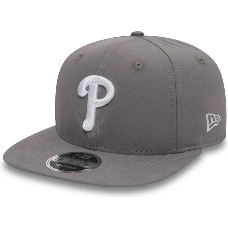 shapka-ploska-siv-snapbek-9fifty-essential-lightweight-na-philadelphia-phillies-mlb-ot-new-era