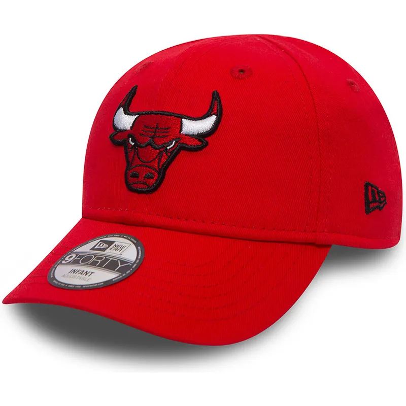 shapka-izvita-chervena-reguliruem-za-deca-9forty-essential-na-chicago-bulls-nba-ot-new-era