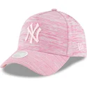 shapka-izvita-roza-snapbek-ajustable-9forty-a-frame-engineered-fit-na-new-york-yankees-mlb-ot-new-era