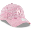 shapka-izvita-roza-snapbek-ajustable-9forty-a-frame-engineered-fit-na-new-york-yankees-mlb-ot-new-era
